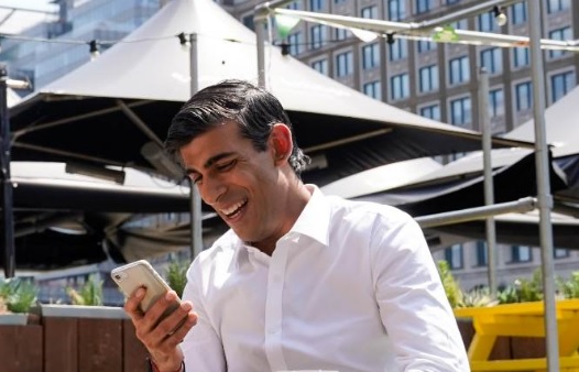 Personal phone number of Sunak was made public on the internet, security mishap that caused embarrassment!
